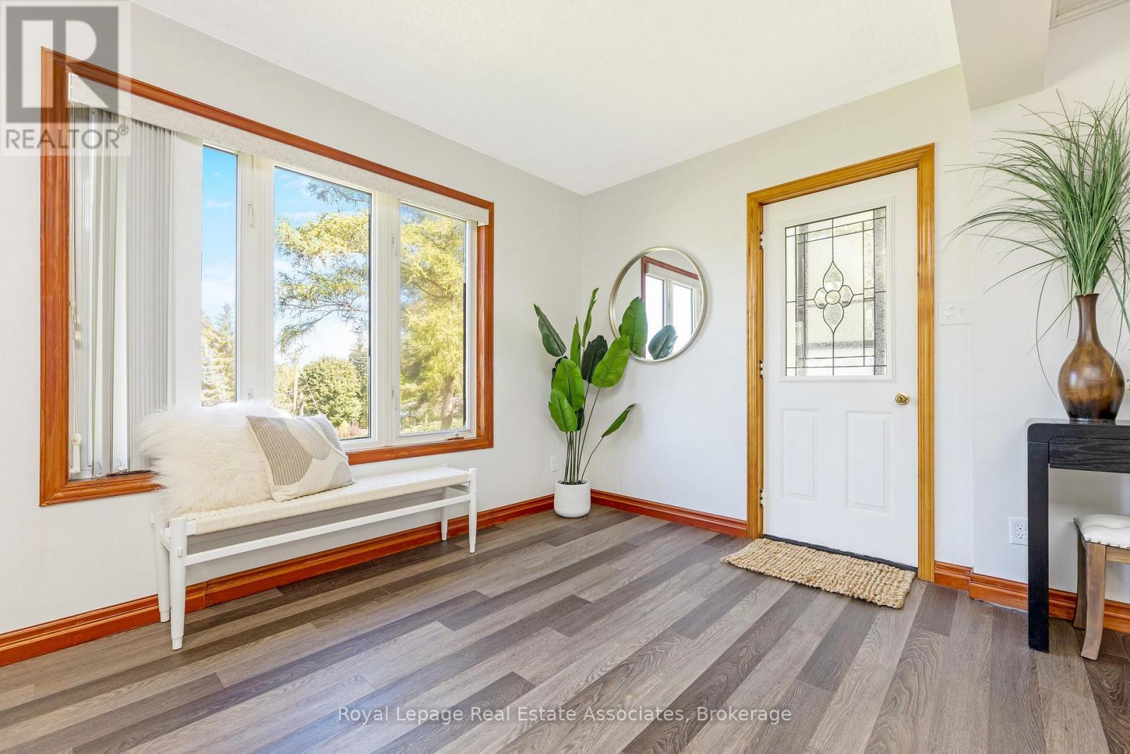 116 Park Street E, Halton Hills (Glen Williams), Ontario  L7G 2V4 - Photo 12 - W12877780