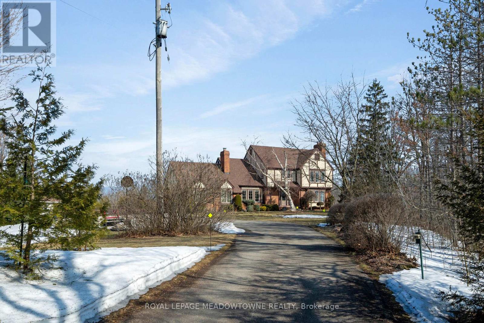 4905 First Line, Erin, Ontario  L7J 2L9 - Photo 3 - X12878834