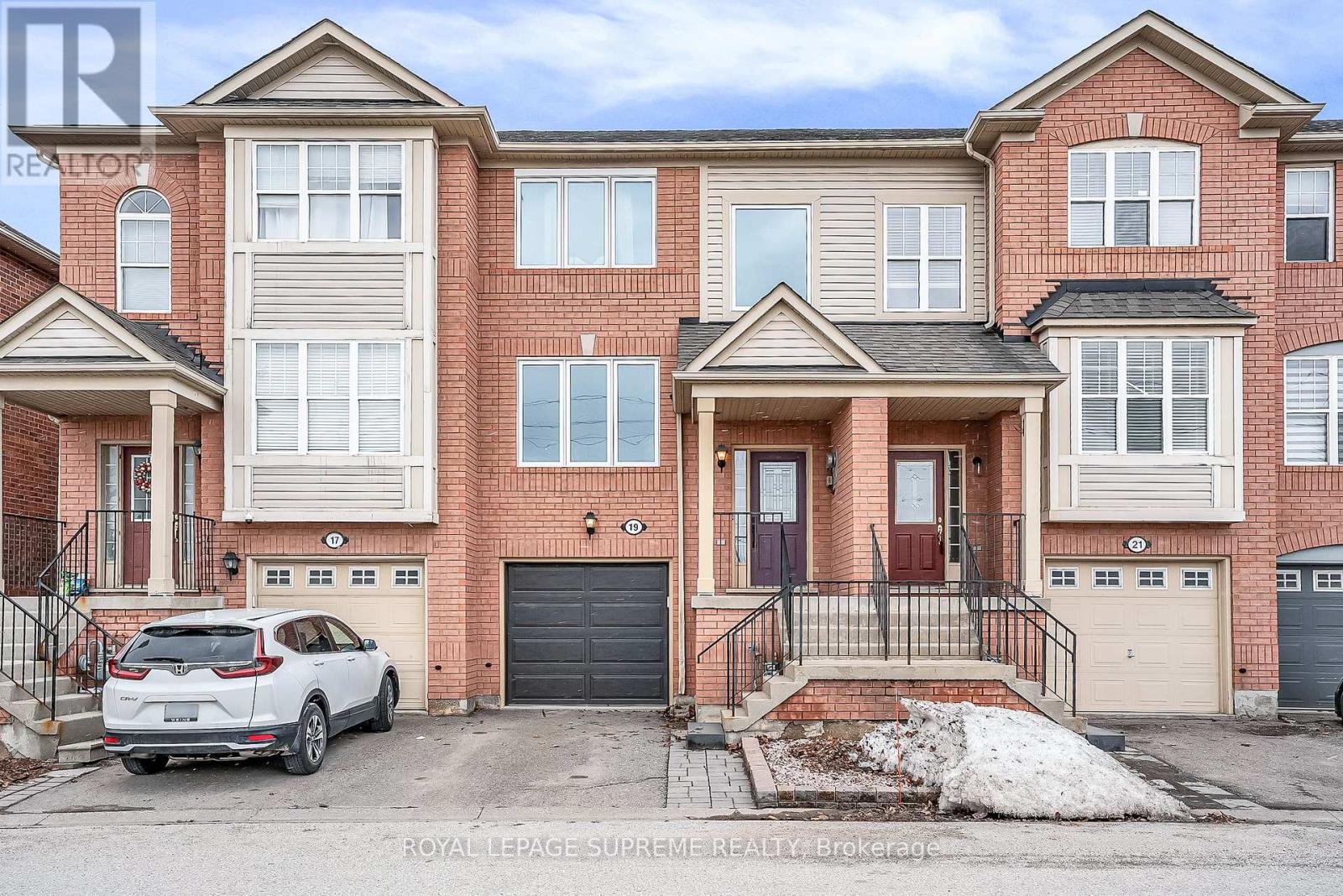 19 Seed House Lane, Halton Hills (Georgetown), Ontario  L7G 6K2 - Photo 1 - W12879592