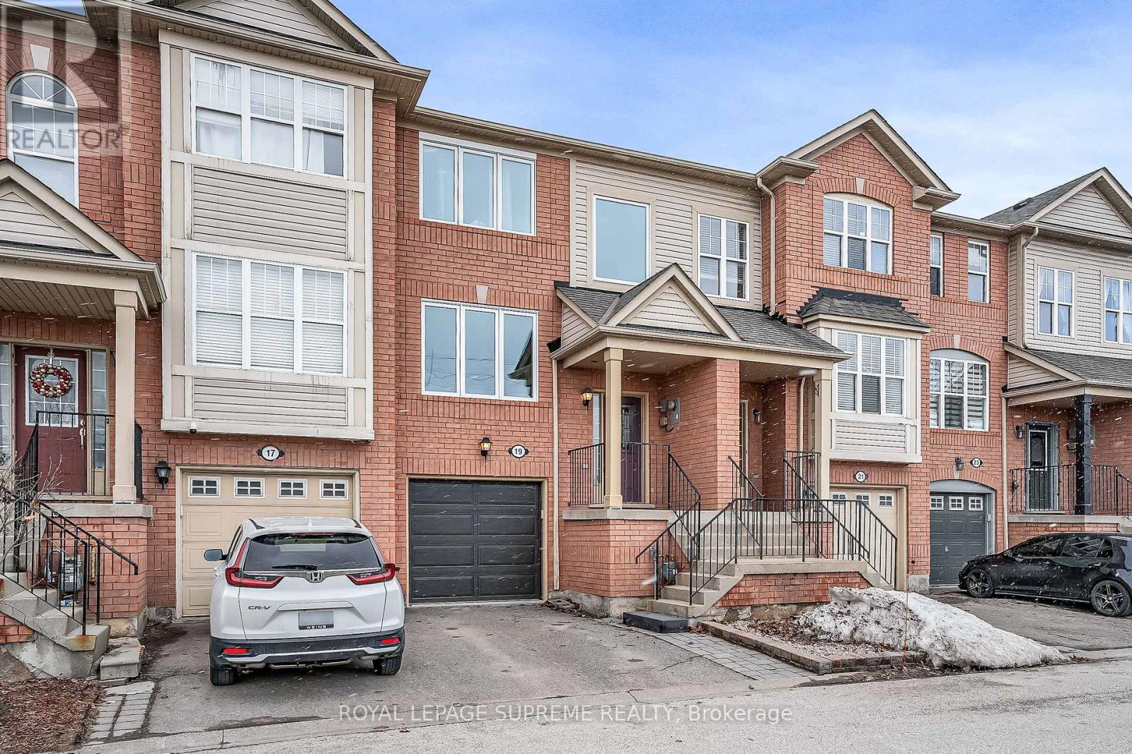 19 Seed House Lane, Halton Hills (Georgetown), Ontario  L7G 6K2 - Photo 2 - W12879592