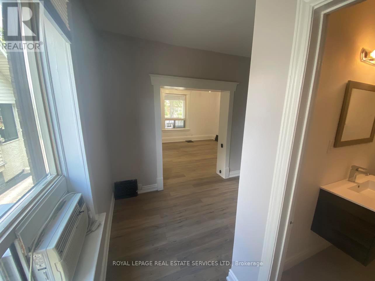 Unit C - 76 Guelph Street, Halton Hills (Georgetown), Ontario  L7G 3Z5 - Photo 9 - W12880910