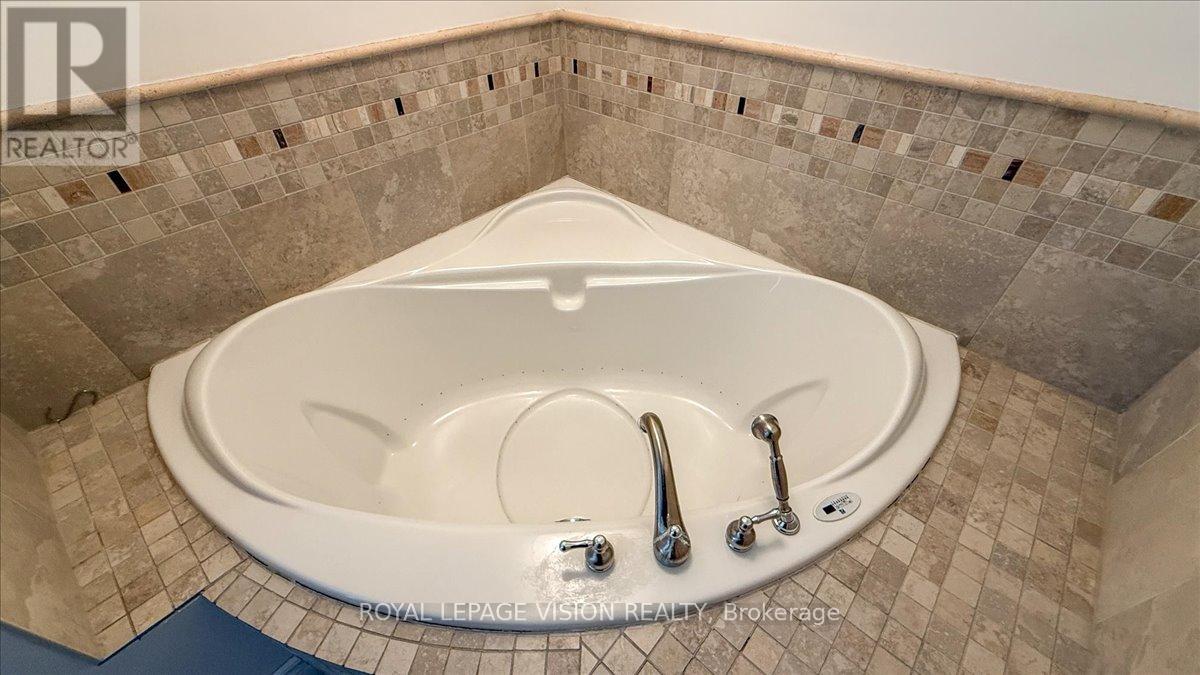 5628 Hwy 7, Milton (Na Rural Nassagaweya), Ontario  L7J 2L7 - Photo 27 - W12881728