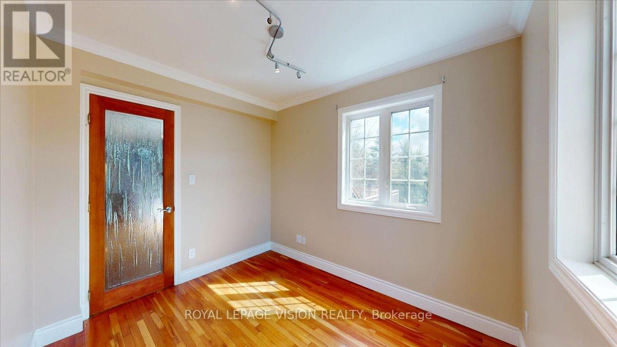 5628 Hwy 7, Milton (Na Rural Nassagaweya), Ontario  L7J 2L7 - Photo 8 - W12881728