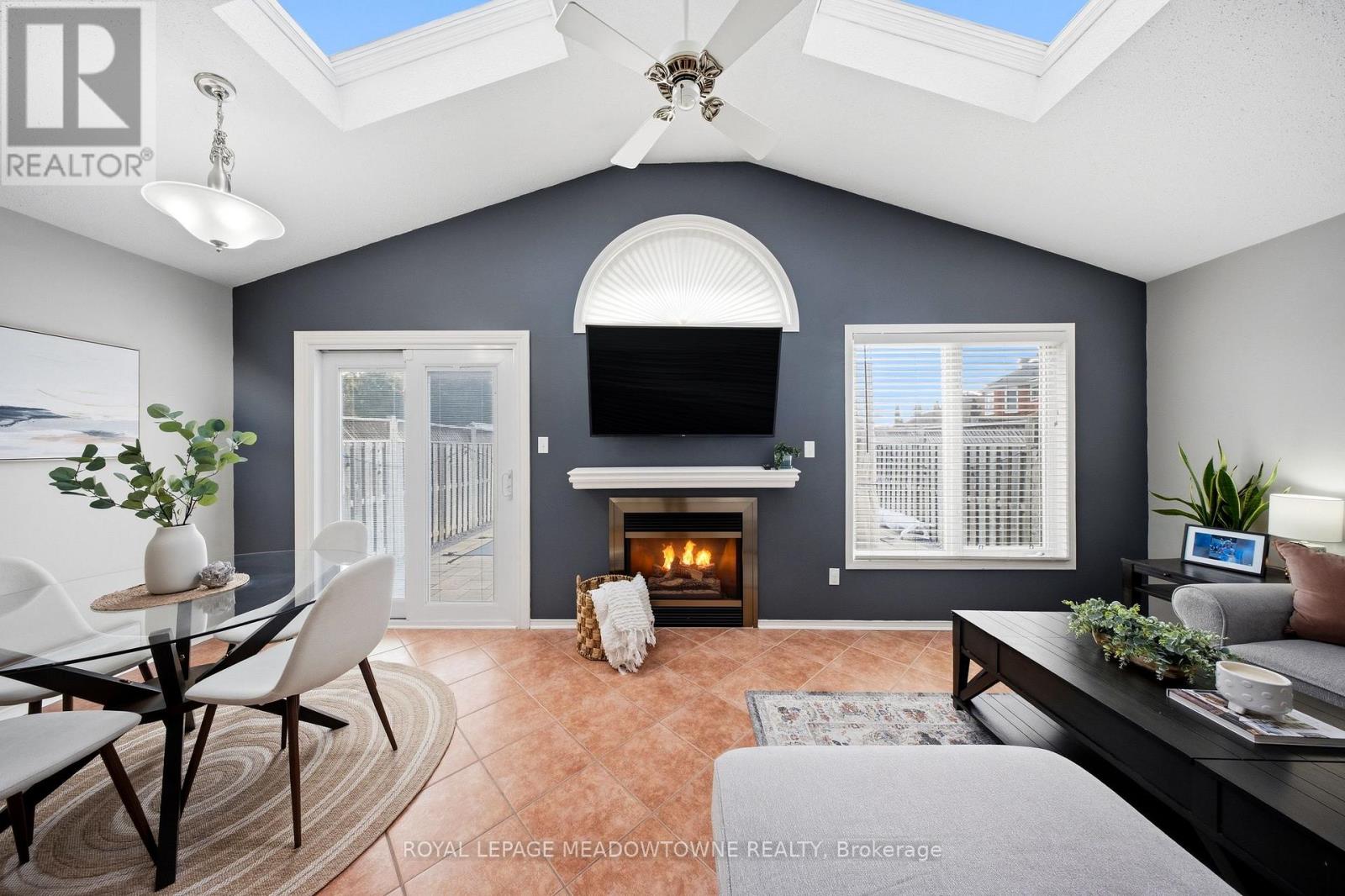 163 Eaton Street, Halton Hills (Georgetown), Ontario  L7G 5V6 - Photo 20 - W12881802