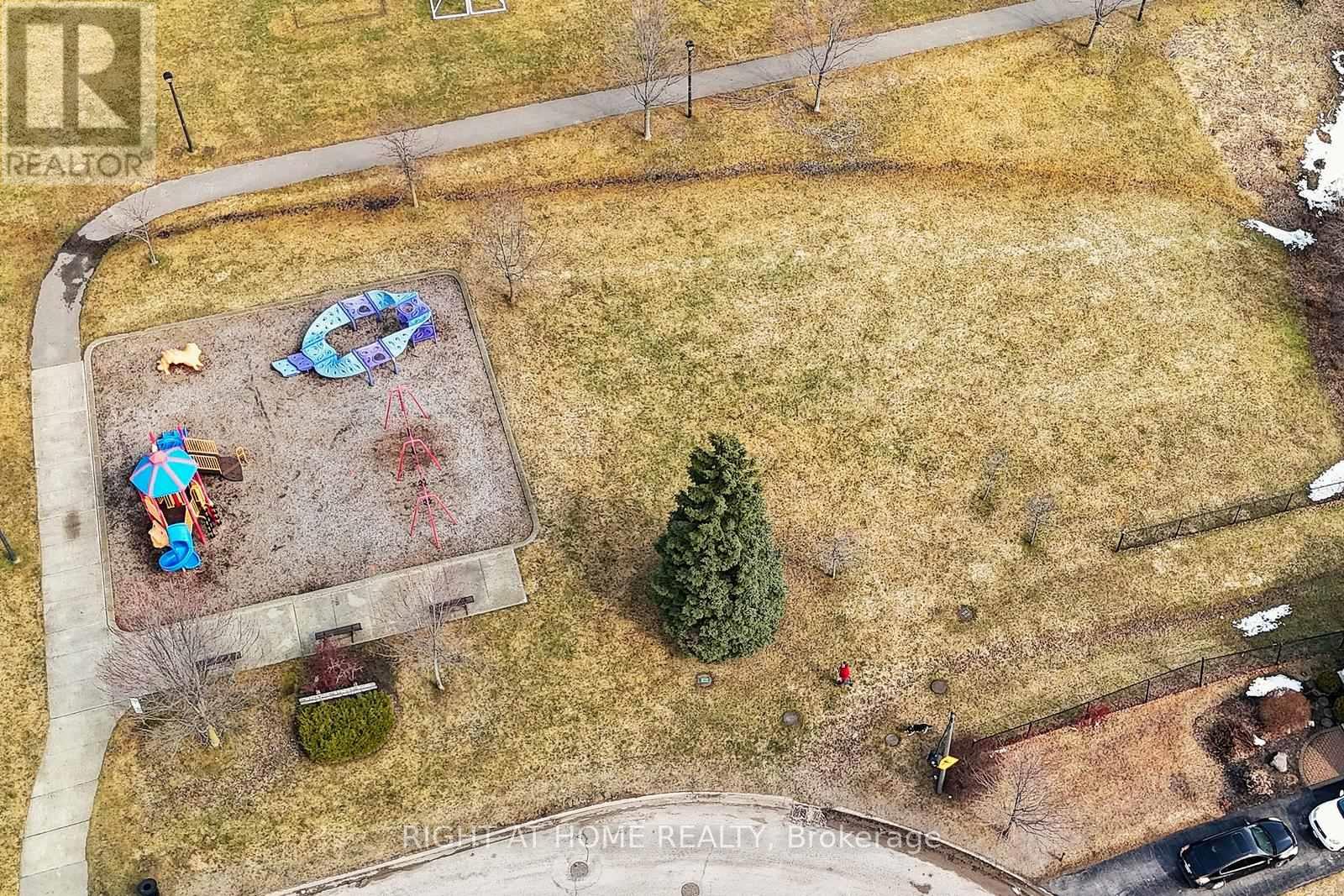 68 Doctor Moore Court, Halton Hills (Ac Acton), Ontario  L7J 3A6 - Photo 33 - W12882386