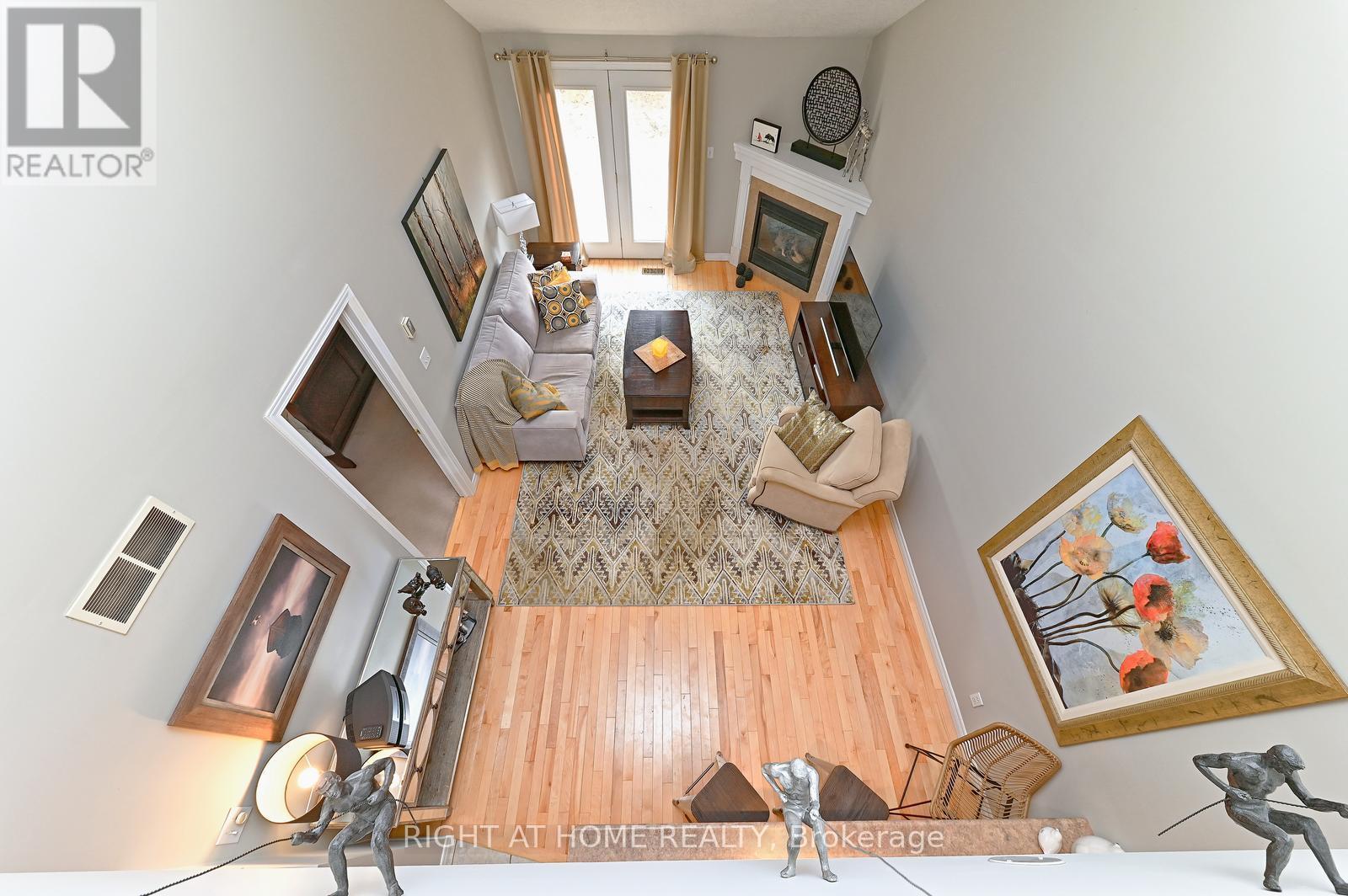 68 Doctor Moore Court, Halton Hills (Ac Acton), Ontario  L7J 3A6 - Photo 6 - W12882386