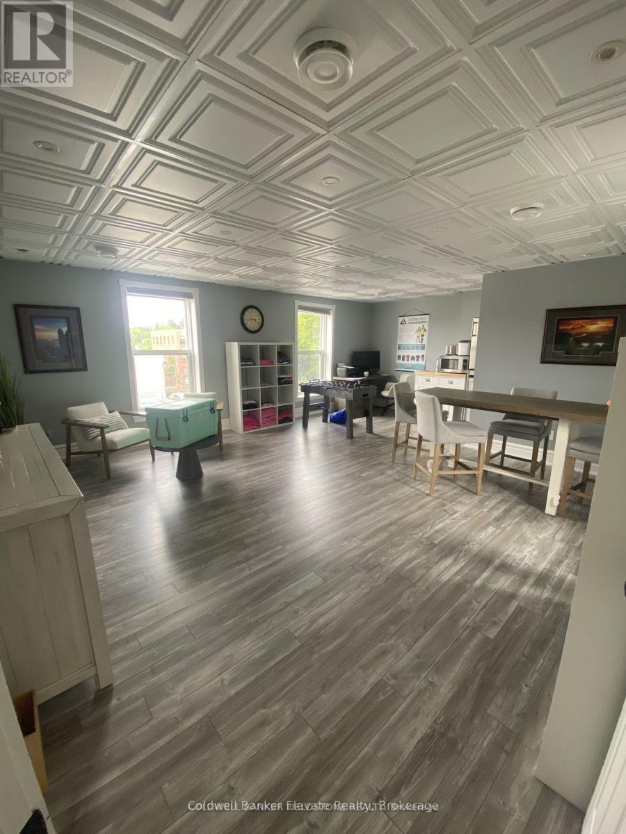 115 Main Street S, Halton Hills (Georgetown), Ontario  L7G 3H5 - Photo 7 - W12886488