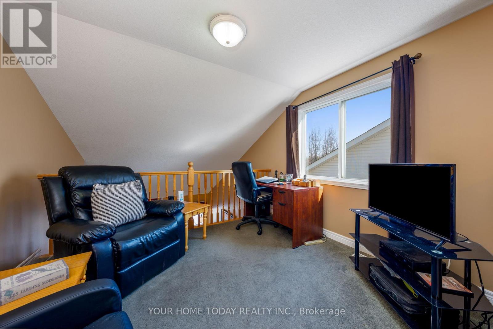 71 Doctor Moore Court, Halton Hills (Ac Acton), Ontario  L7J 3A6 - Photo 25 - W12887822