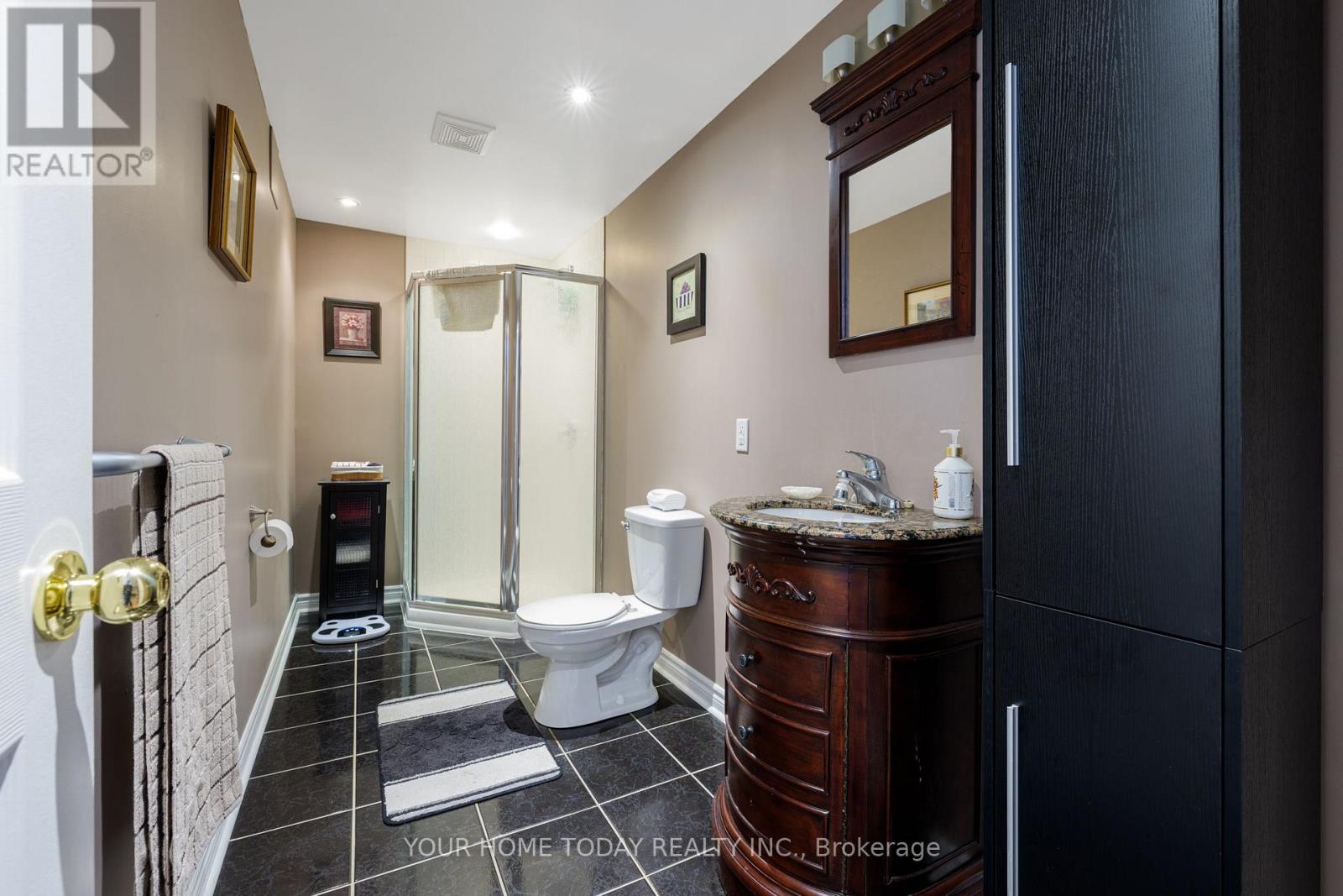 71 Doctor Moore Court, Halton Hills (Ac Acton), Ontario  L7J 3A6 - Photo 33 - W12887822