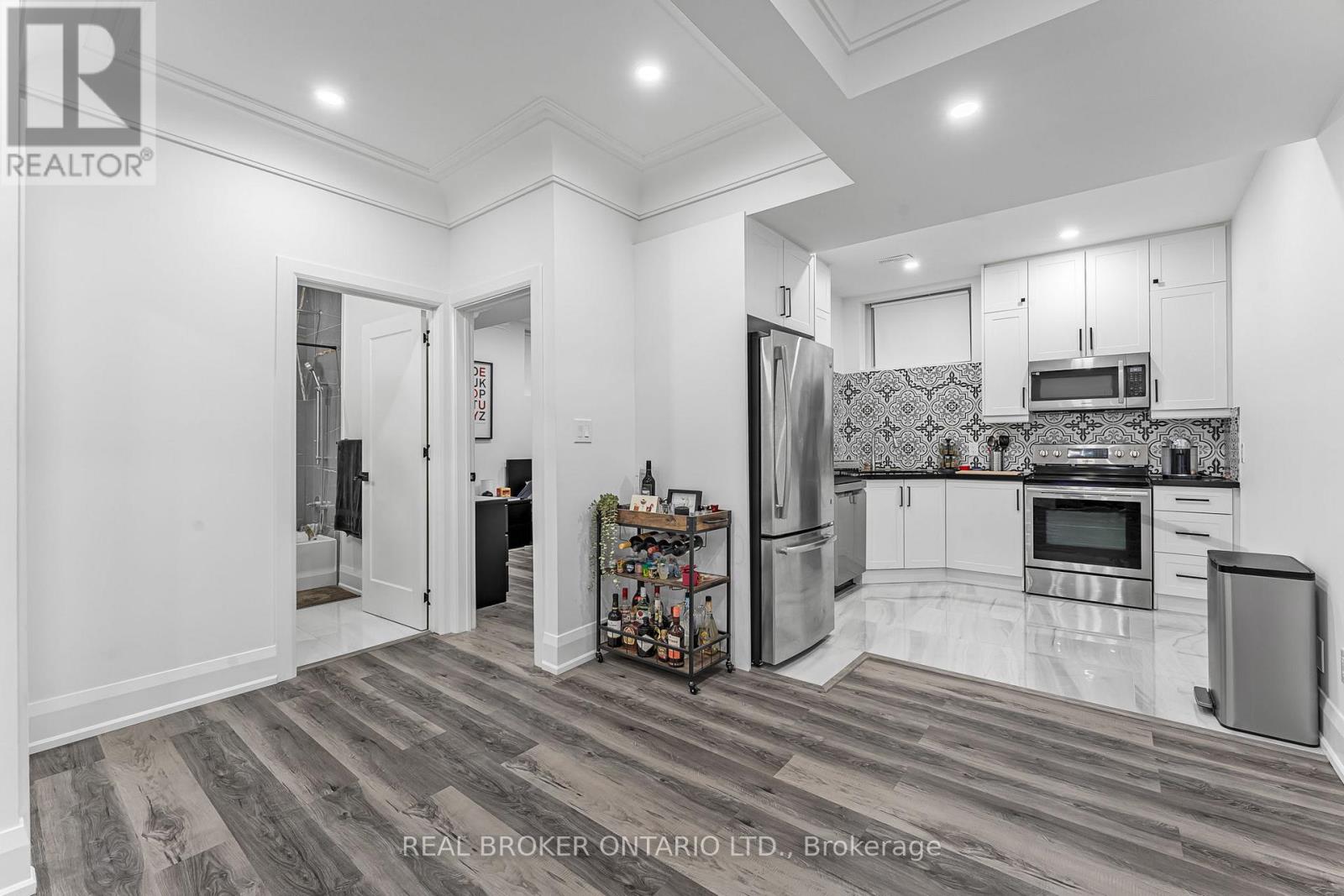 Bsmt - 330 Maple Avenue, Halton Hills (Georgetown), Ontario  L7G 1X1 - Photo 10 - W12890428