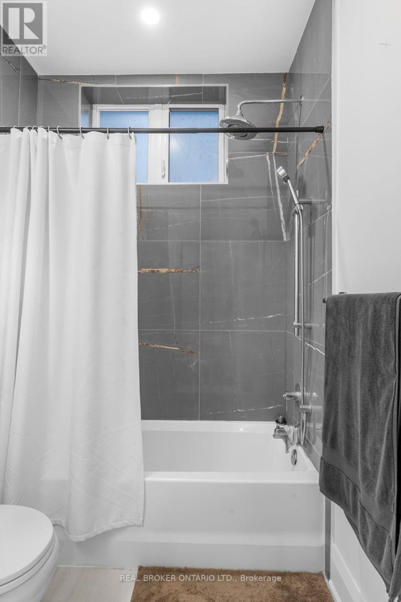 Bsmt - 330 Maple Avenue, Halton Hills (Georgetown), Ontario  L7G 1X1 - Photo 19 - W12890428