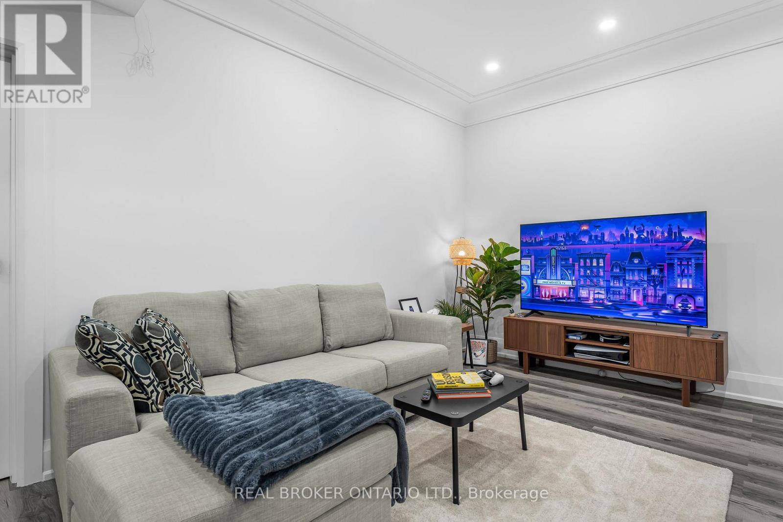 Bsmt - 330 Maple Avenue, Halton Hills (Georgetown), Ontario  L7G 1X1 - Photo 20 - W12890428