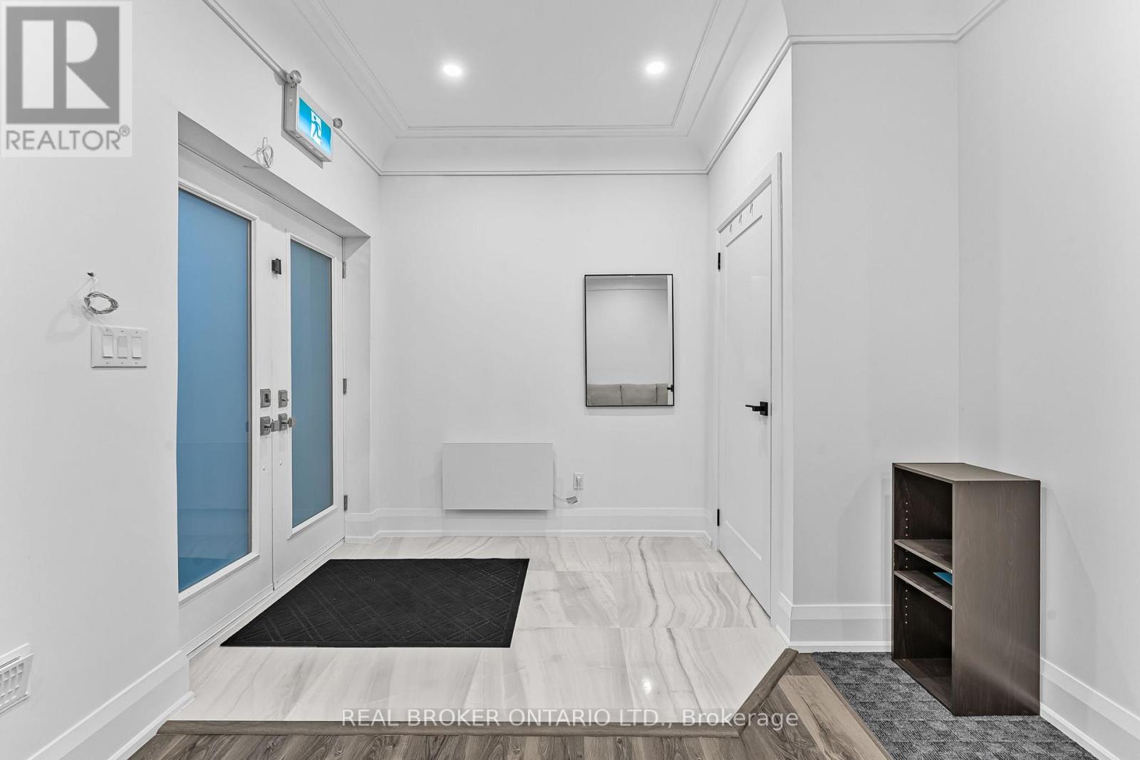 Bsmt - 330 Maple Avenue, Halton Hills (Georgetown), Ontario  L7G 1X1 - Photo 5 - W12890428