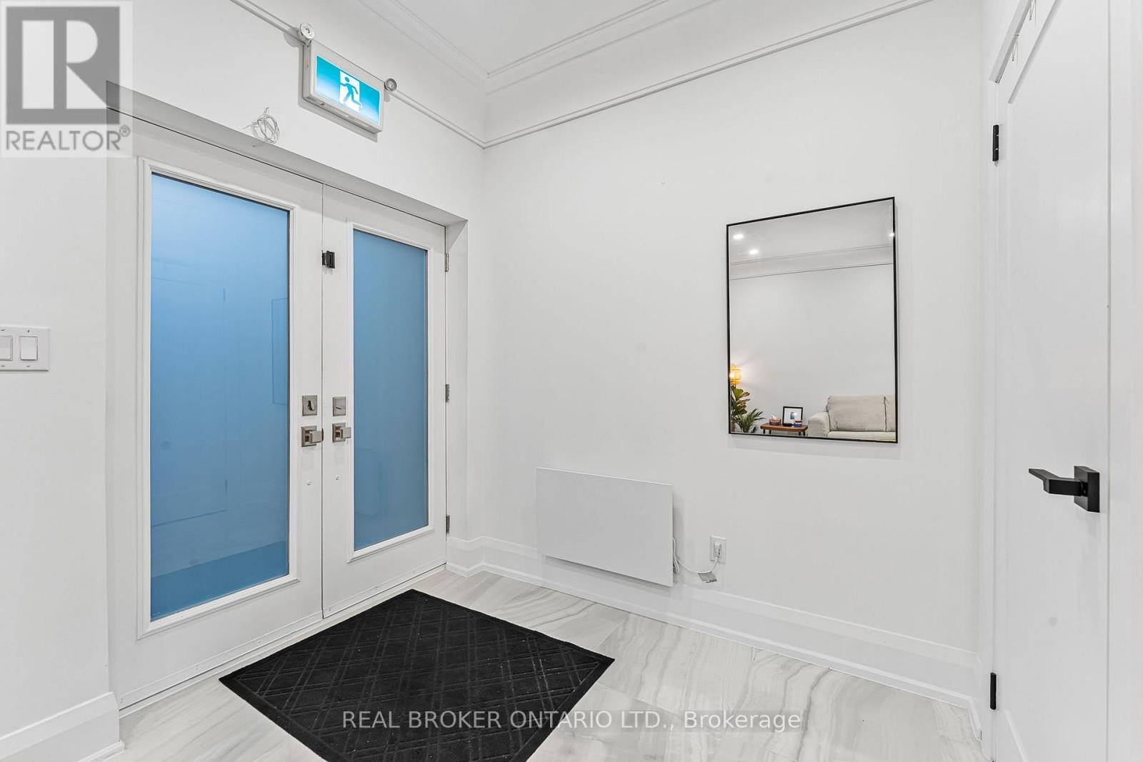 Bsmt - 330 Maple Avenue, Halton Hills (Georgetown), Ontario  L7G 1X1 - Photo 6 - W12890428