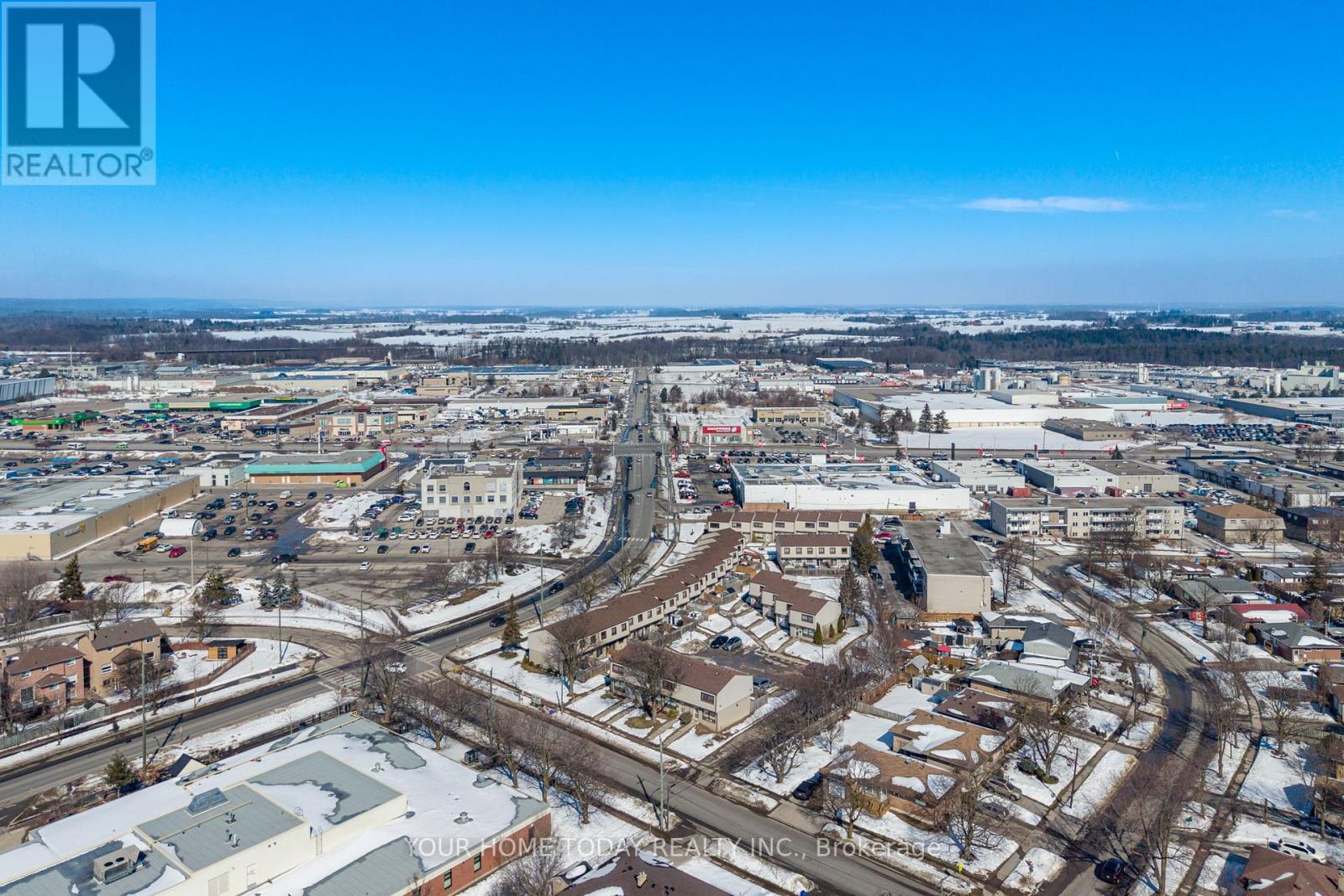 29 - 108 Sinclair Avenue, Halton Hills (Georgetown), Ontario  L7G 1J4 - Photo 4 - W12890800