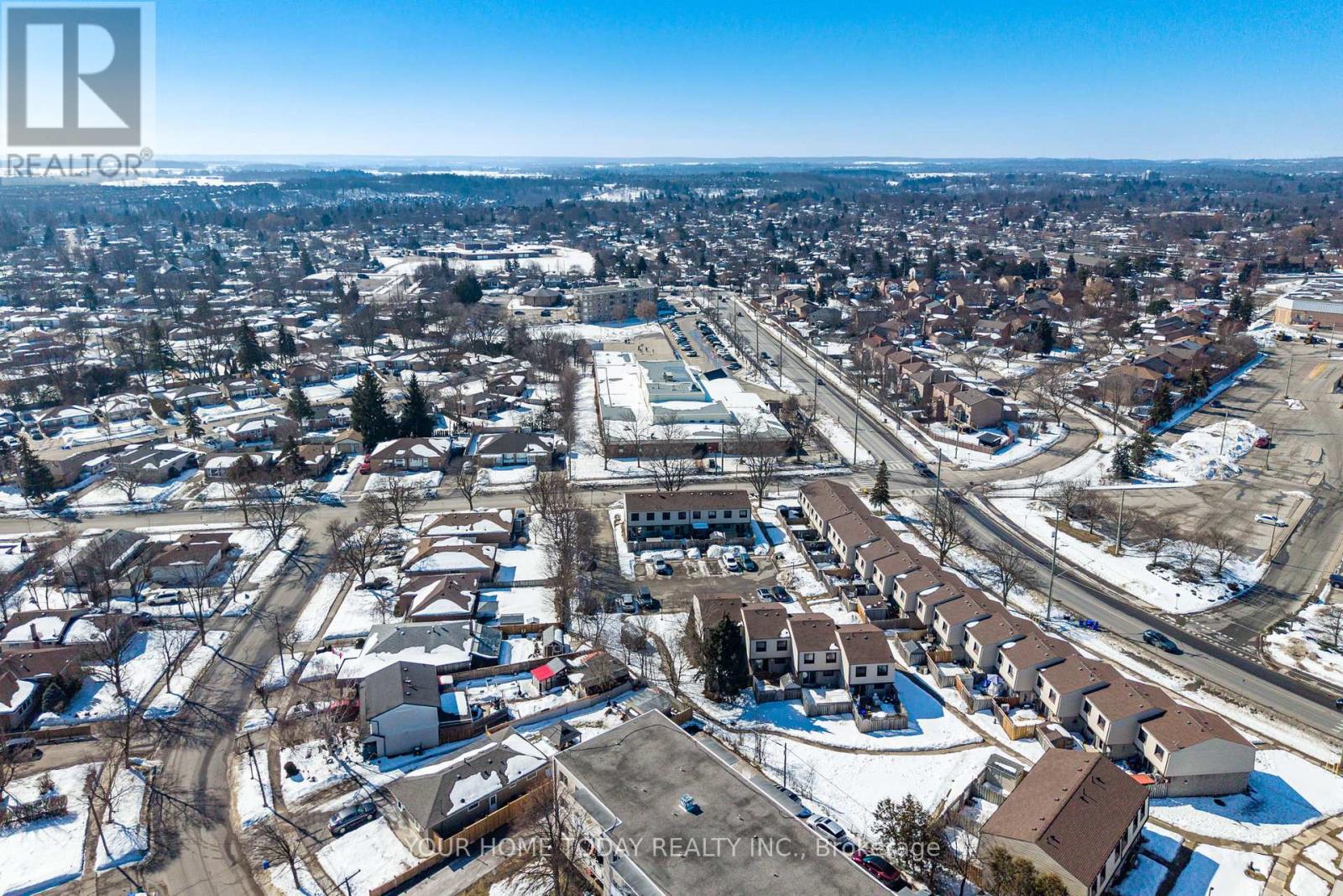 29 - 108 Sinclair Avenue, Halton Hills (Georgetown), Ontario  L7G 1J4 - Photo 7 - W12890800