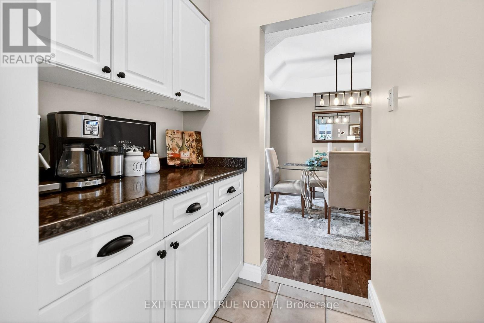 17 Chester Crescent, Halton Hills (Georgetown), Ontario  L7G 5W5 - Photo 11 - W12891792