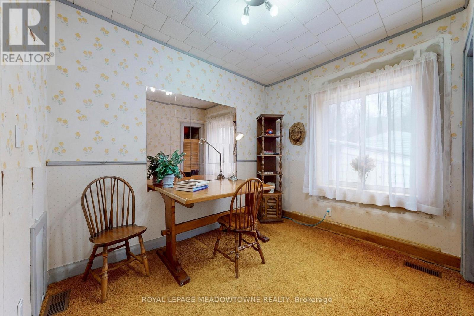 43 Cobblehill Road, Halton Hills (Ac Acton), Ontario  L7J 1P1 - Photo 11 - W12893204