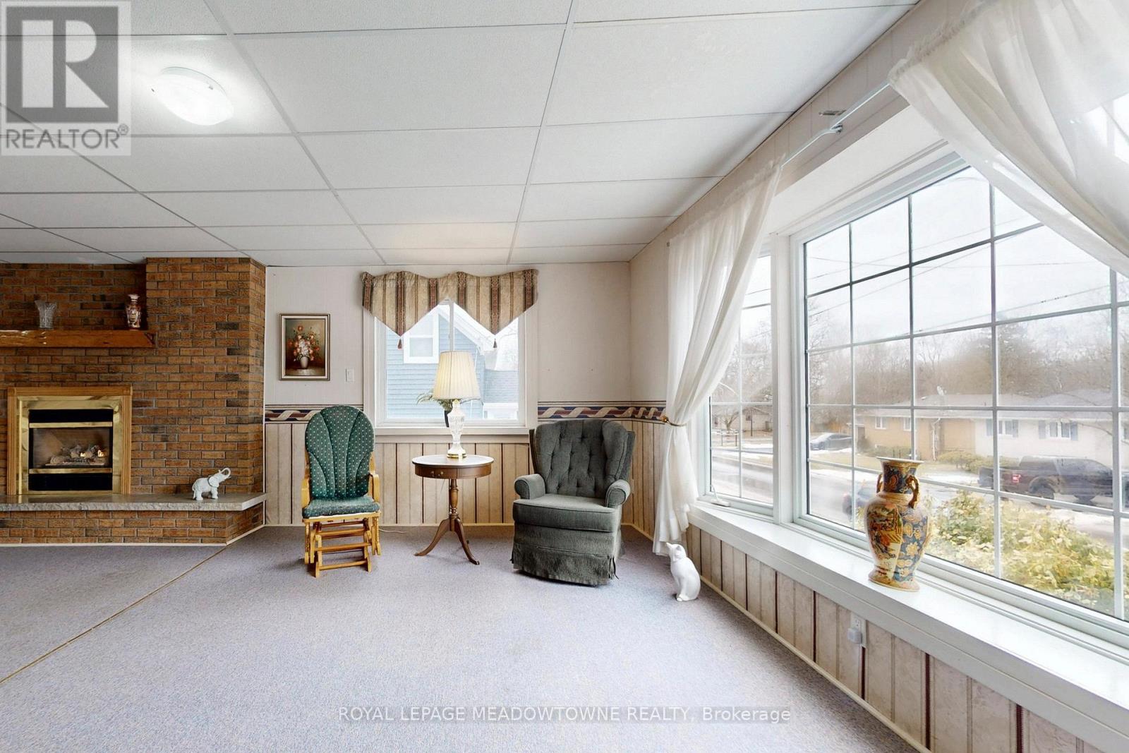 43 Cobblehill Road, Halton Hills (Ac Acton), Ontario  L7J 1P1 - Photo 16 - W12893204