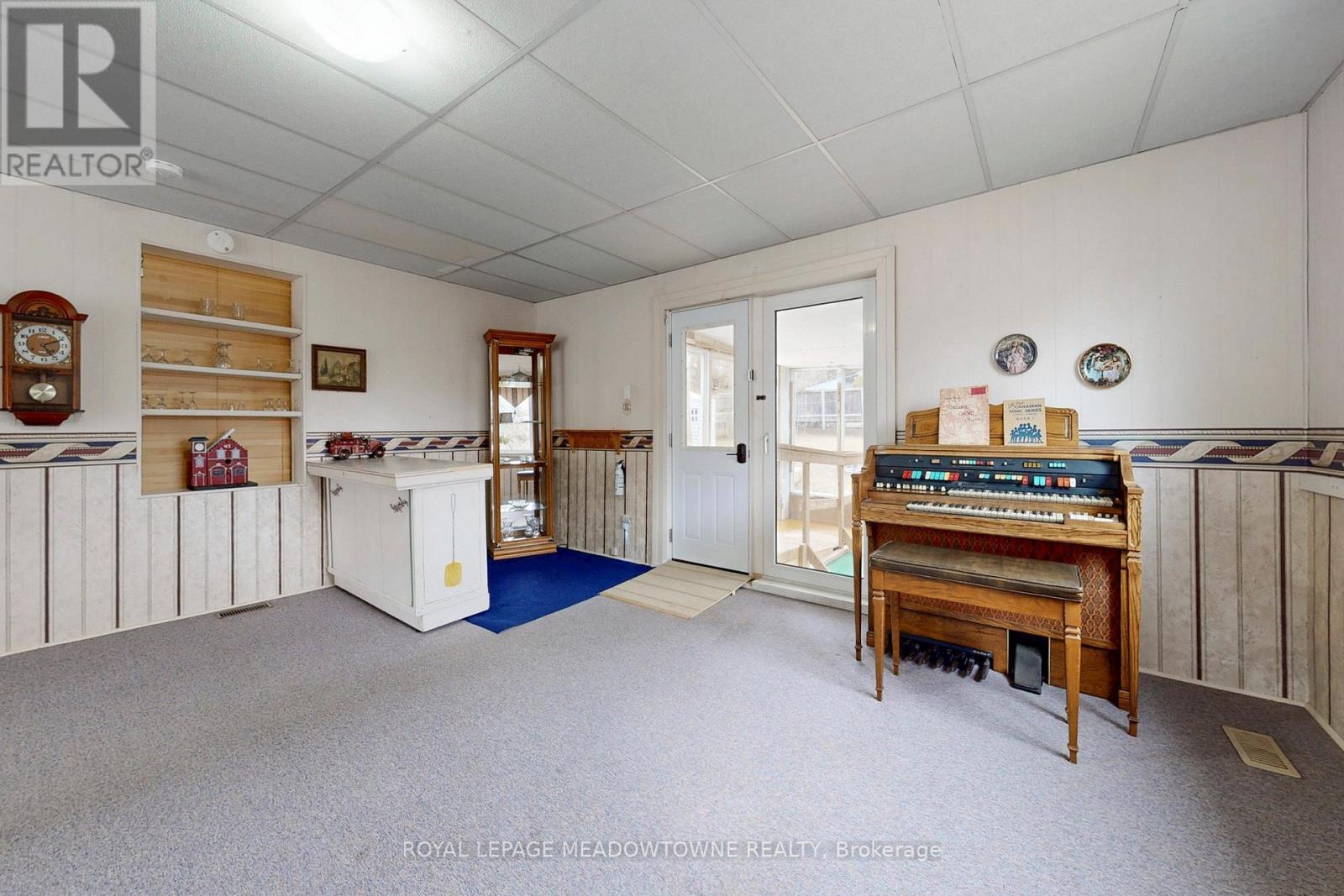 43 Cobblehill Road, Halton Hills (Ac Acton), Ontario  L7J 1P1 - Photo 18 - W12893204