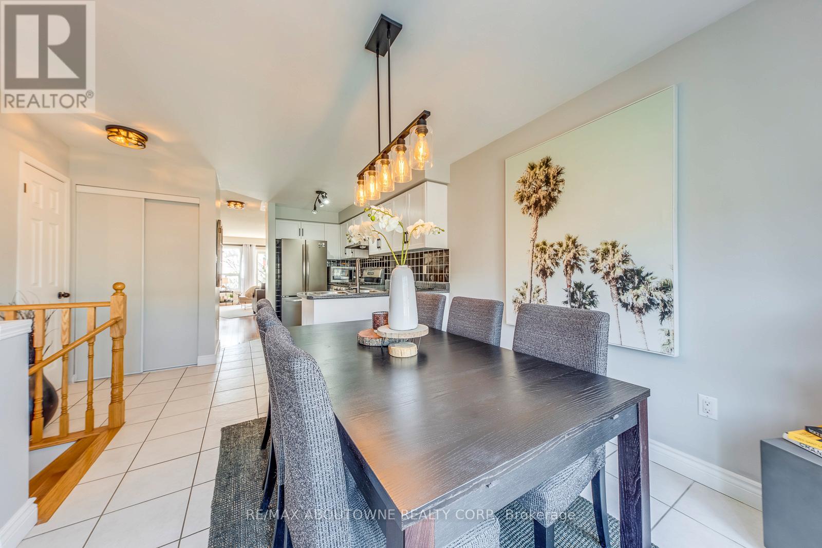 34 Palomino Trail, Halton Hills (Georgetown), Ontario  L7G 6E9 - Photo 10 - W12894824