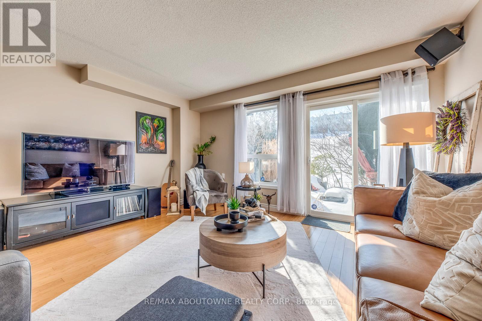 34 Palomino Trail, Halton Hills (Georgetown), Ontario  L7G 6E9 - Photo 19 - W12894824