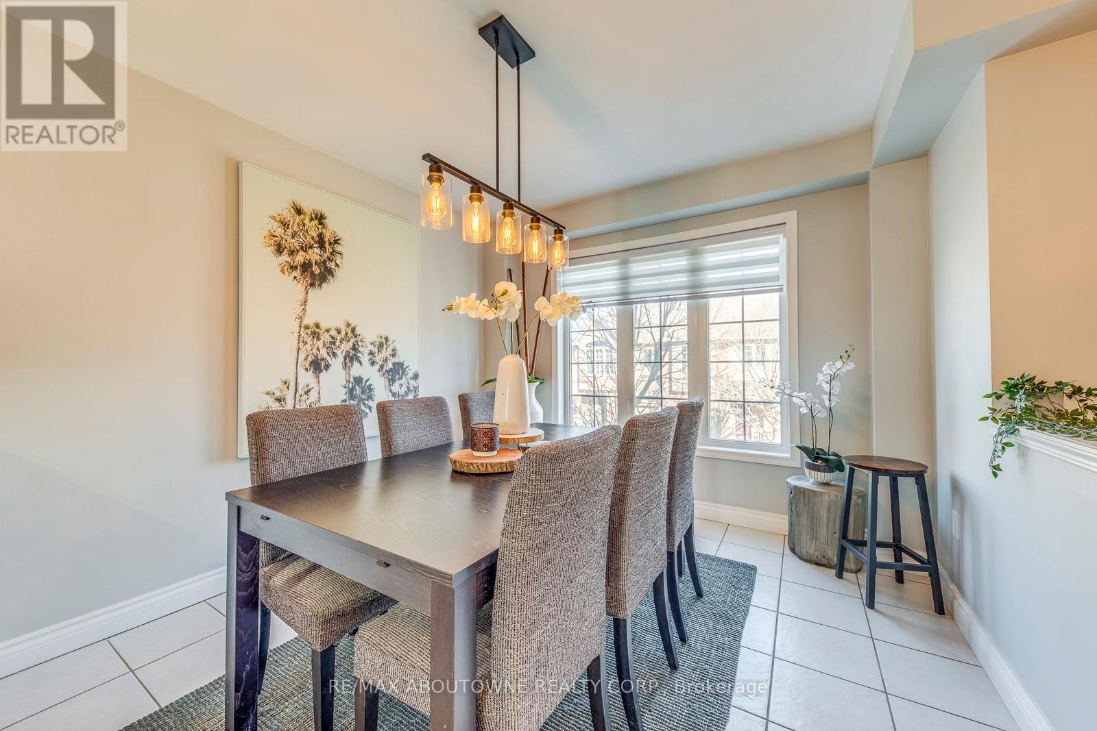 34 Palomino Trail, Halton Hills (Georgetown), Ontario  L7G 6E9 - Photo 8 - W12894824