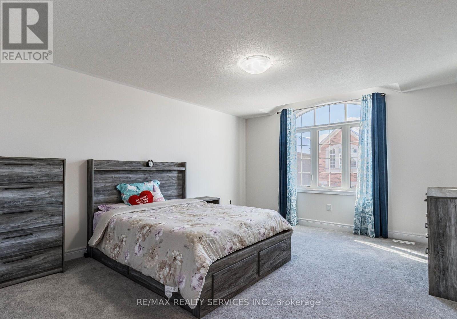 17 Overstone Road E, Halton Hills (Georgetown), Ontario  L7G 0M9 - Photo 12 - W12894892