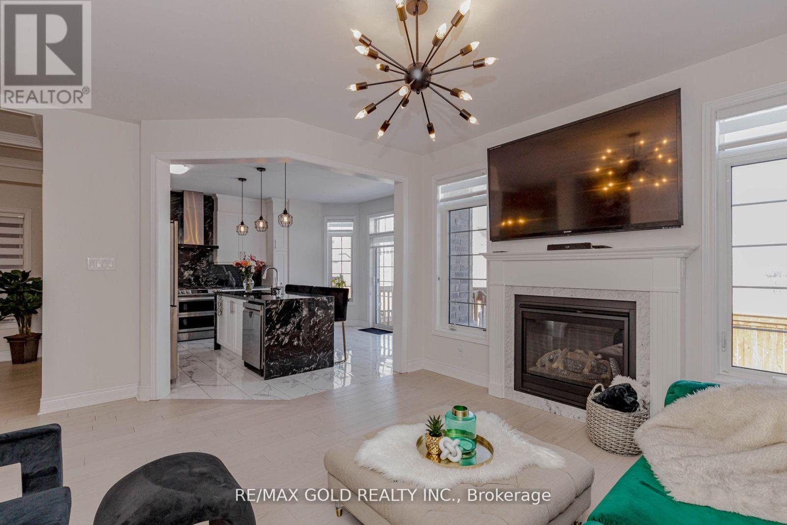 18 Branigan Crescent, Halton Hills (Georgetown), Ontario  L7G 0N2 - Photo 14 - W12895312