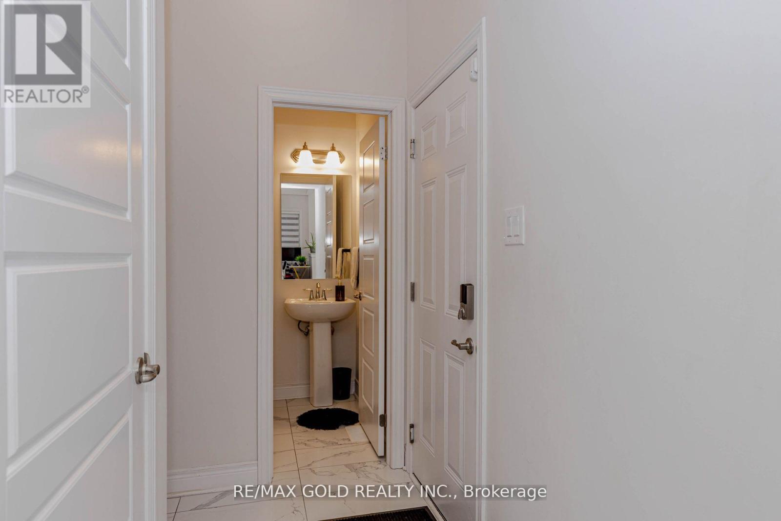 18 Branigan Crescent, Halton Hills (Georgetown), Ontario  L7G 0N2 - Photo 25 - W12895312