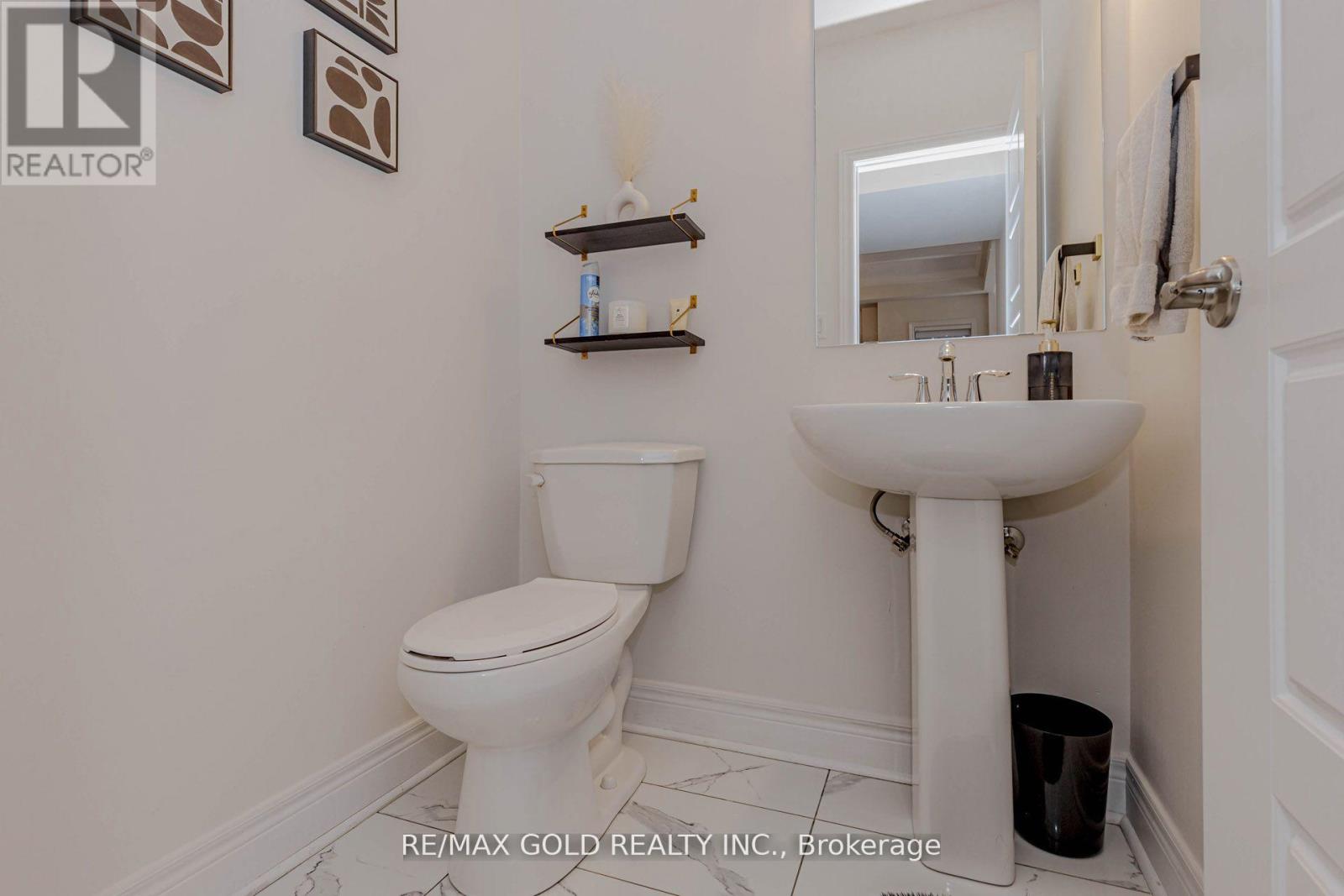 18 Branigan Crescent, Halton Hills (Georgetown), Ontario  L7G 0N2 - Photo 26 - W12895312