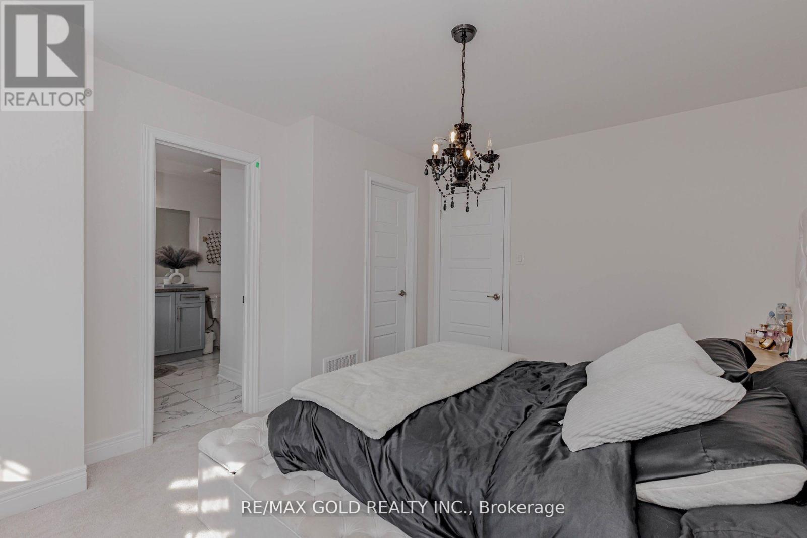 18 Branigan Crescent, Halton Hills (Georgetown), Ontario  L7G 0N2 - Photo 44 - W12895312