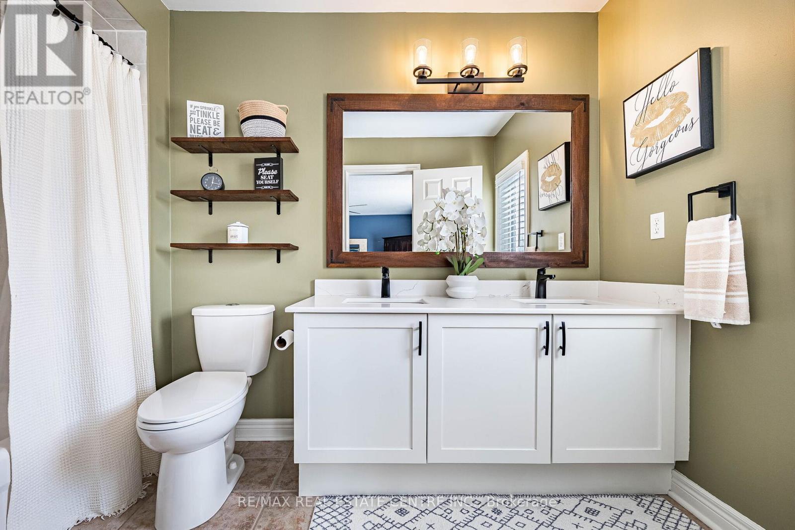 109 Mowat Crescent, Halton Hills (Georgetown), Ontario  L7G 6C7 - Photo 27 - W12898304