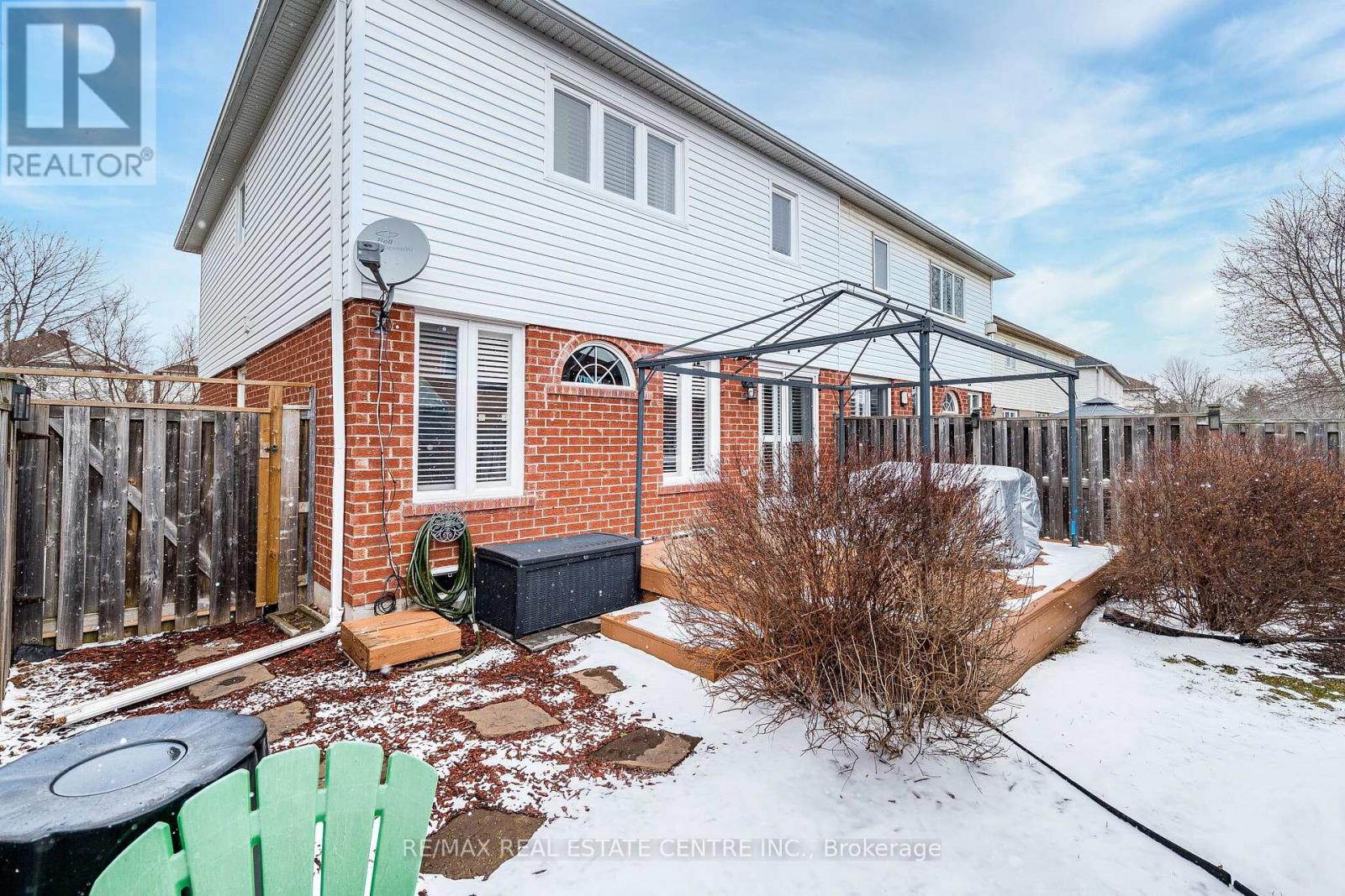 109 Mowat Crescent, Halton Hills (Georgetown), Ontario  L7G 6C7 - Photo 39 - W12898304