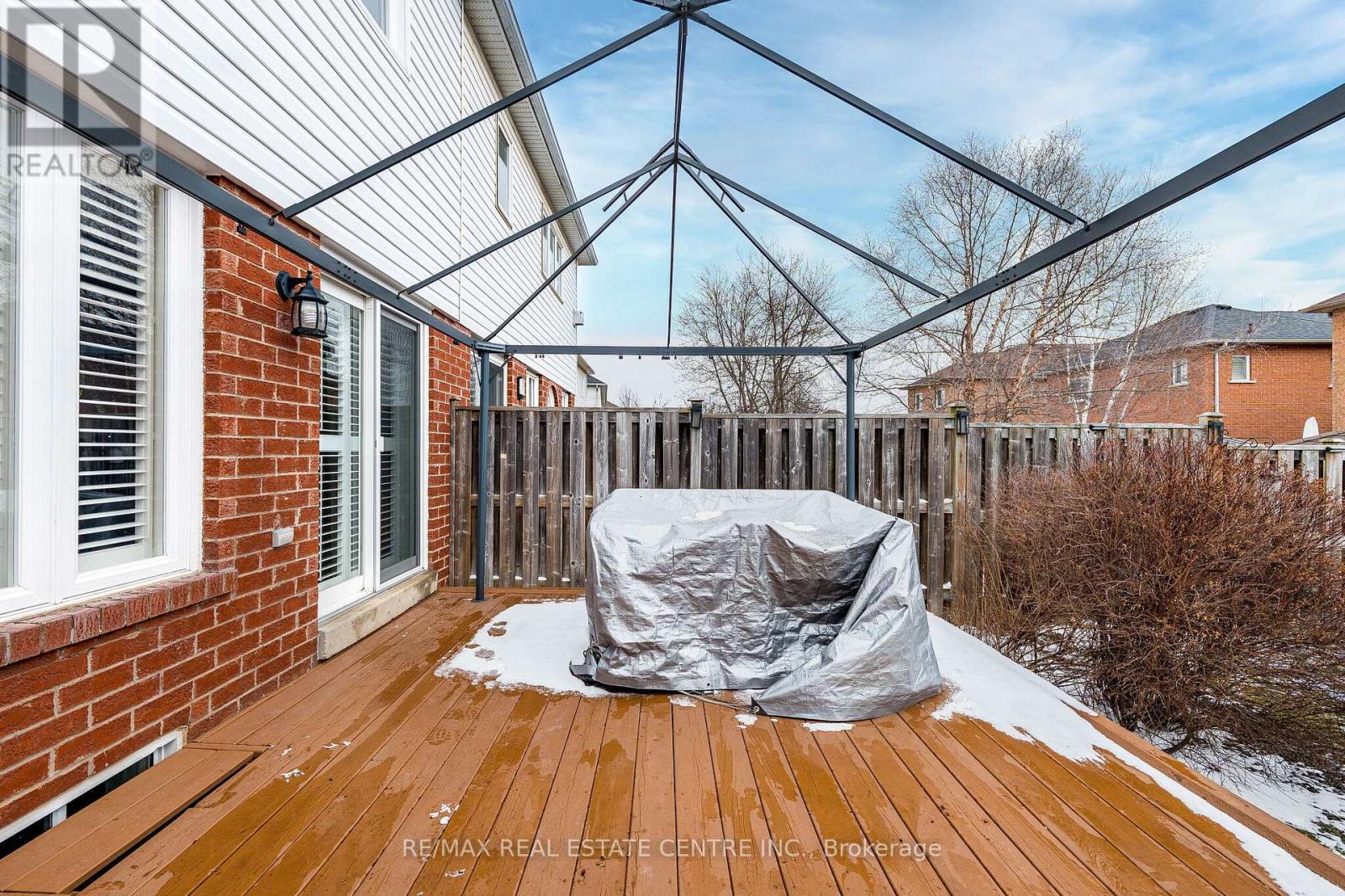 109 Mowat Crescent, Halton Hills (Georgetown), Ontario  L7G 6C7 - Photo 40 - W12898304