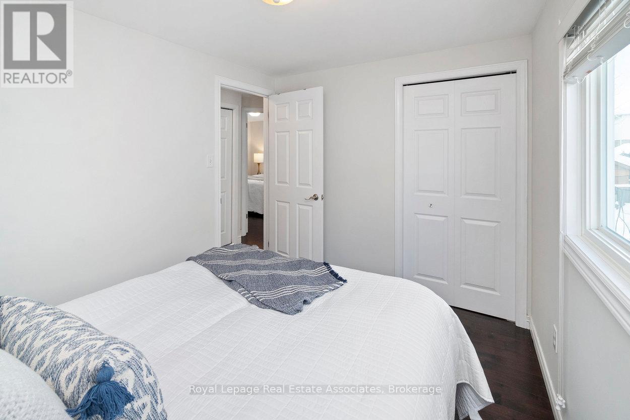 23 Rachlin Drive, Halton Hills (Ac Acton), Ontario  L7J 3A9 - Photo 24 - W12898860