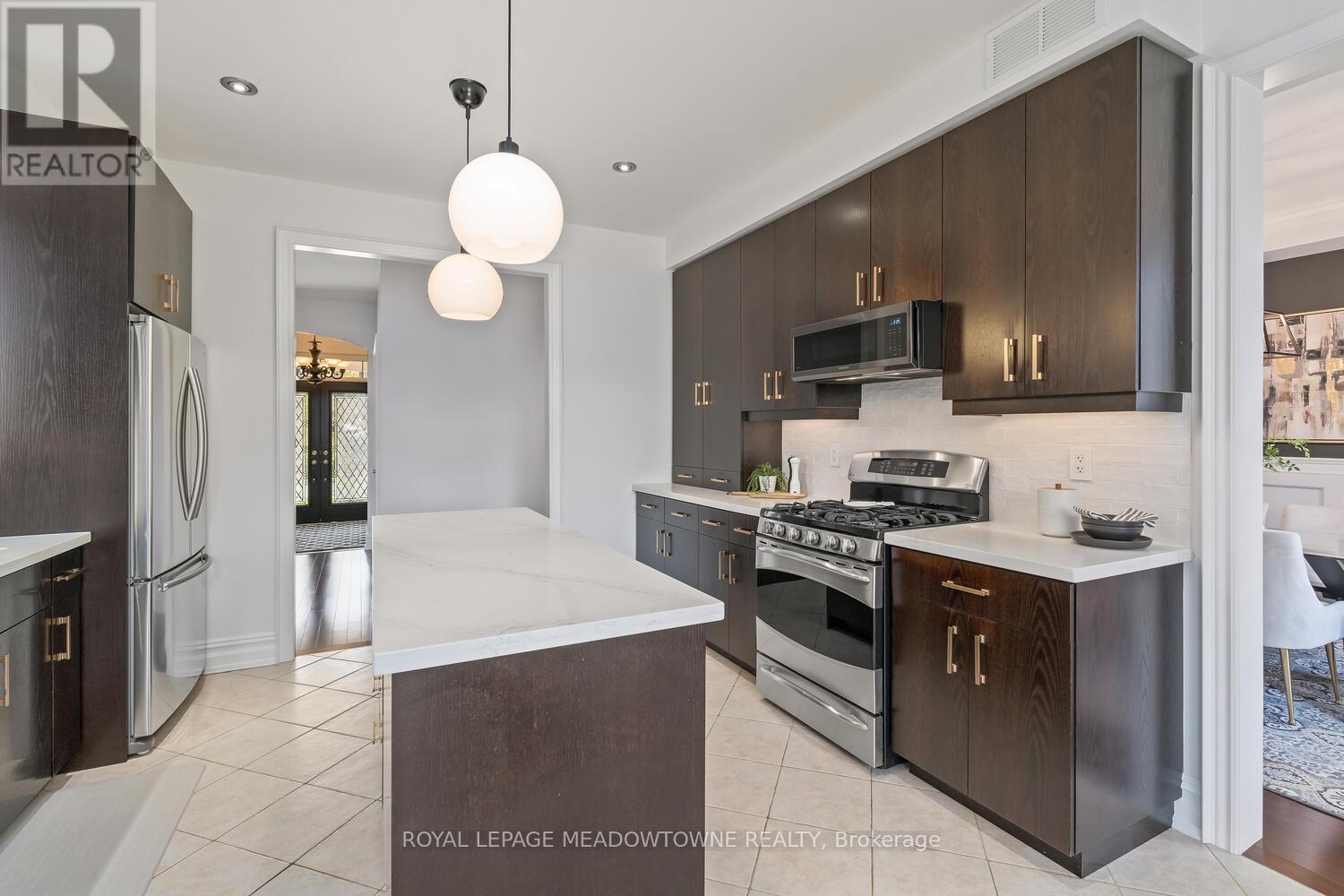 89 Foxtail Court, Halton Hills (Georgetown), Ontario  L7G 0G2 - Photo 15 - W12899308