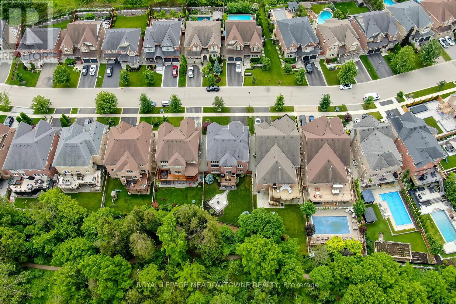 89 Foxtail Court, Halton Hills (Georgetown), Ontario  L7G 0G2 - Photo 48 - W12899308