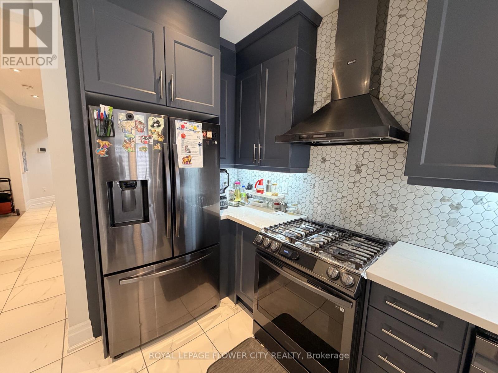 7 Overstone Road, Halton Hills (Georgetown), Ontario  L7G 0N5 - Photo 11 - W12899396