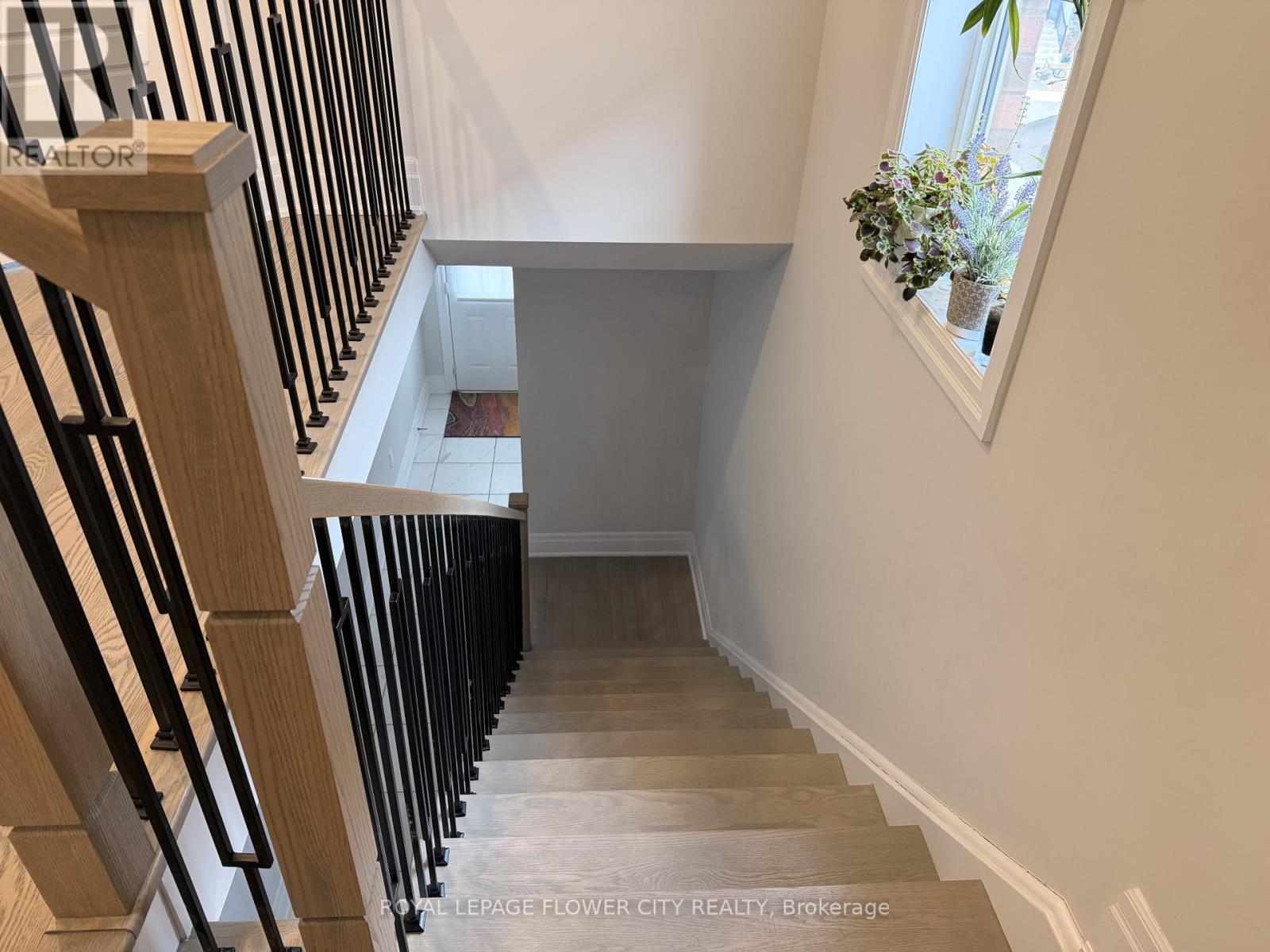 7 Overstone Road, Halton Hills (Georgetown), Ontario  L7G 0N5 - Photo 24 - W12899396