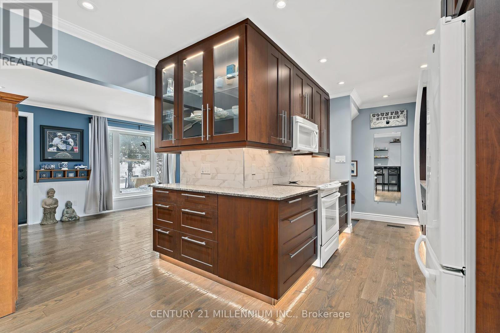 10875 Fifth Line, Halton Hills (Rural Halton Hills), Ontario  L7G 4S6 - Photo 15 - W12900108