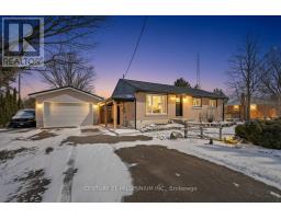 <div class="price">$850,000</div> 10875 Fifth Line, Halton Hills (Rural Halton Hills)<br><div style="margin-bottom:8px;"><small>Century 21 Millennium Inc.</small></div><div class='bed_bath'>4 Bed | 2 Bath</div>