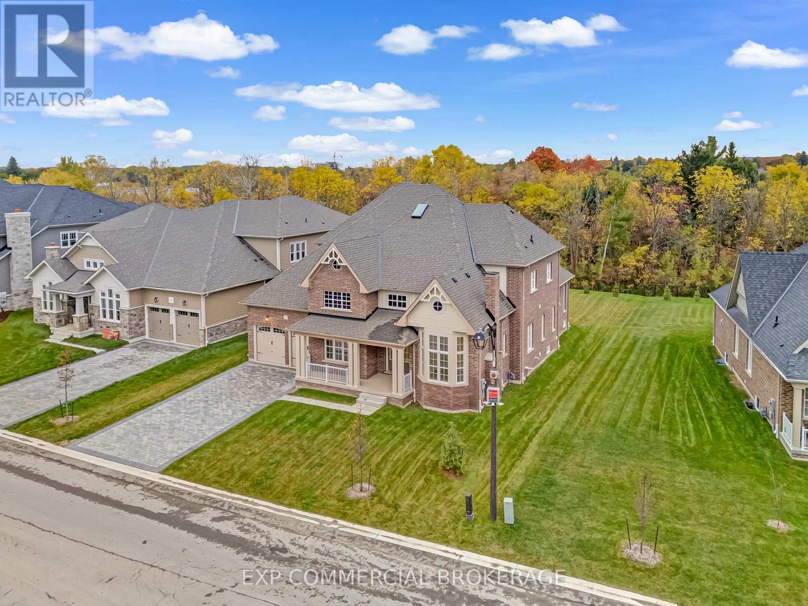 27 Gamble Street, Halton Hills (Glen Williams), Ontario  L7G 0P3 - Photo 3 - W12900402