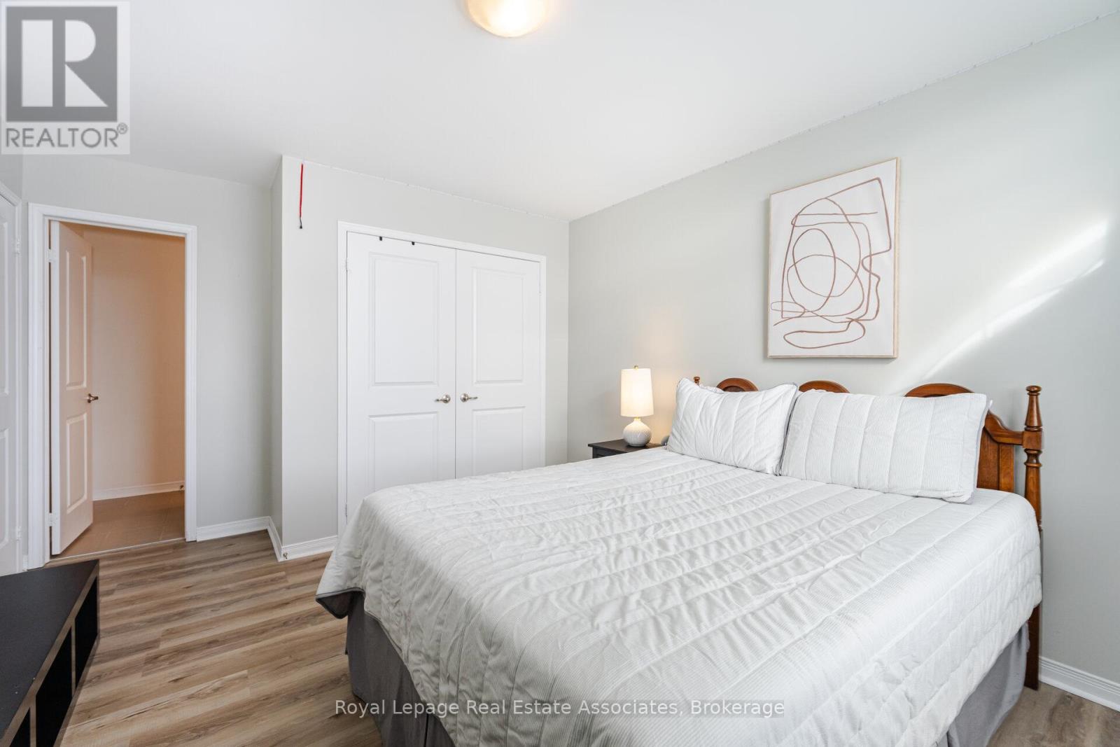 39 Wildflower Lane, Halton Hills (Georgetown), Ontario  L7G 0H8 - Photo 31 - W12901852