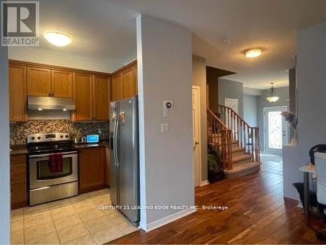 118 Niagara Trail, Halton Hills (Georgetown), Ontario  L7G 0A8 - Photo 7 - W12902782