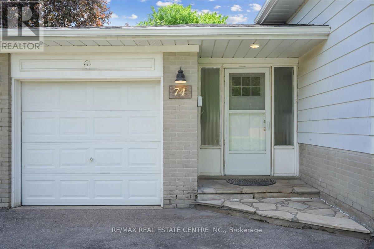 74 Mountainview Road S, Halton Hills (Georgetown), Ontario  L7G 4K5 - Photo 5 - W12903236