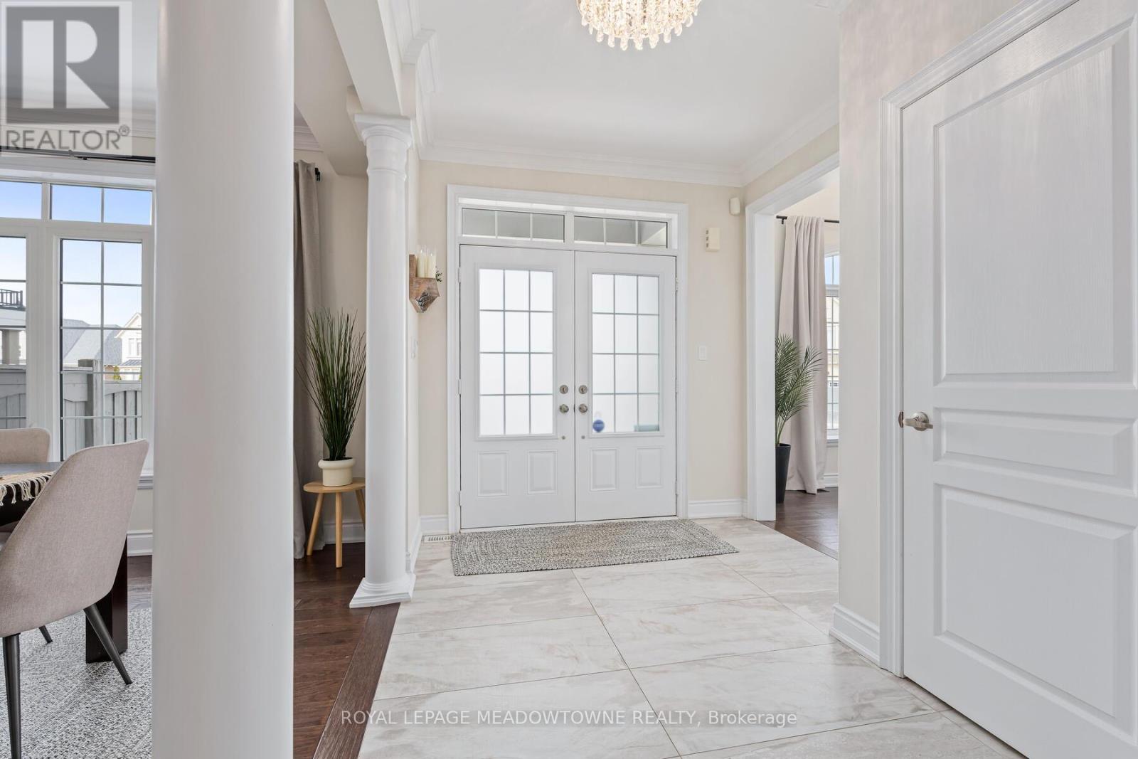 67 Hidden Lake Trail, Halton Hills (Georgetown), Ontario  L7G 0K6 - Photo 3 - W12903366