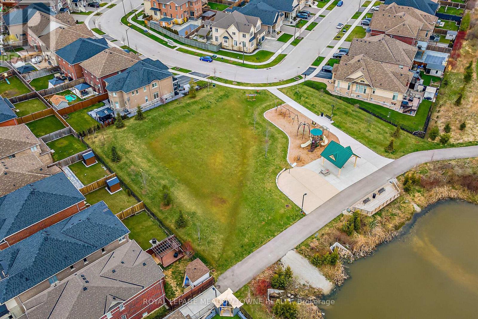 67 Hidden Lake Trail, Halton Hills (Georgetown), Ontario  L7G 0K6 - Photo 47 - W12903366