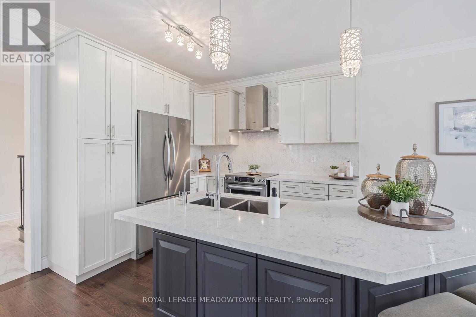 67 Hidden Lake Trail, Halton Hills (Georgetown), Ontario  L7G 0K6 - Photo 9 - W12903366