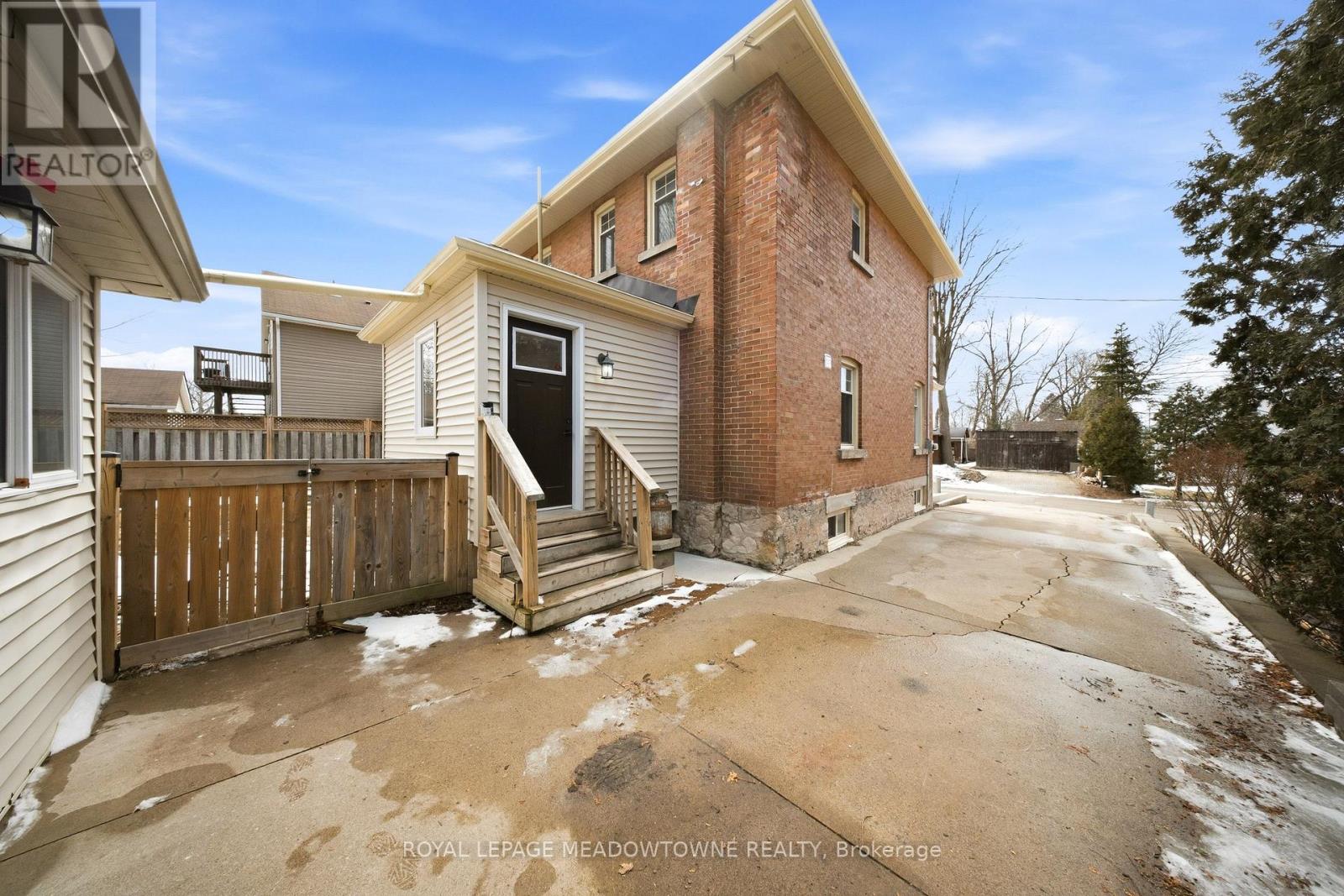 43 Frederick Street, Halton Hills (Ac Acton), Ontario  L7J 2B9 - Photo 44 - W12904000
